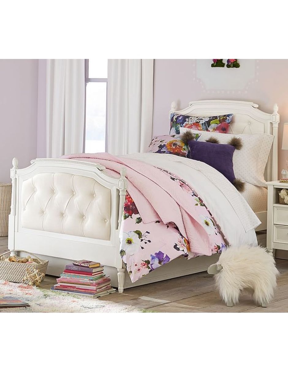 Cama blythe tufted de madera individual