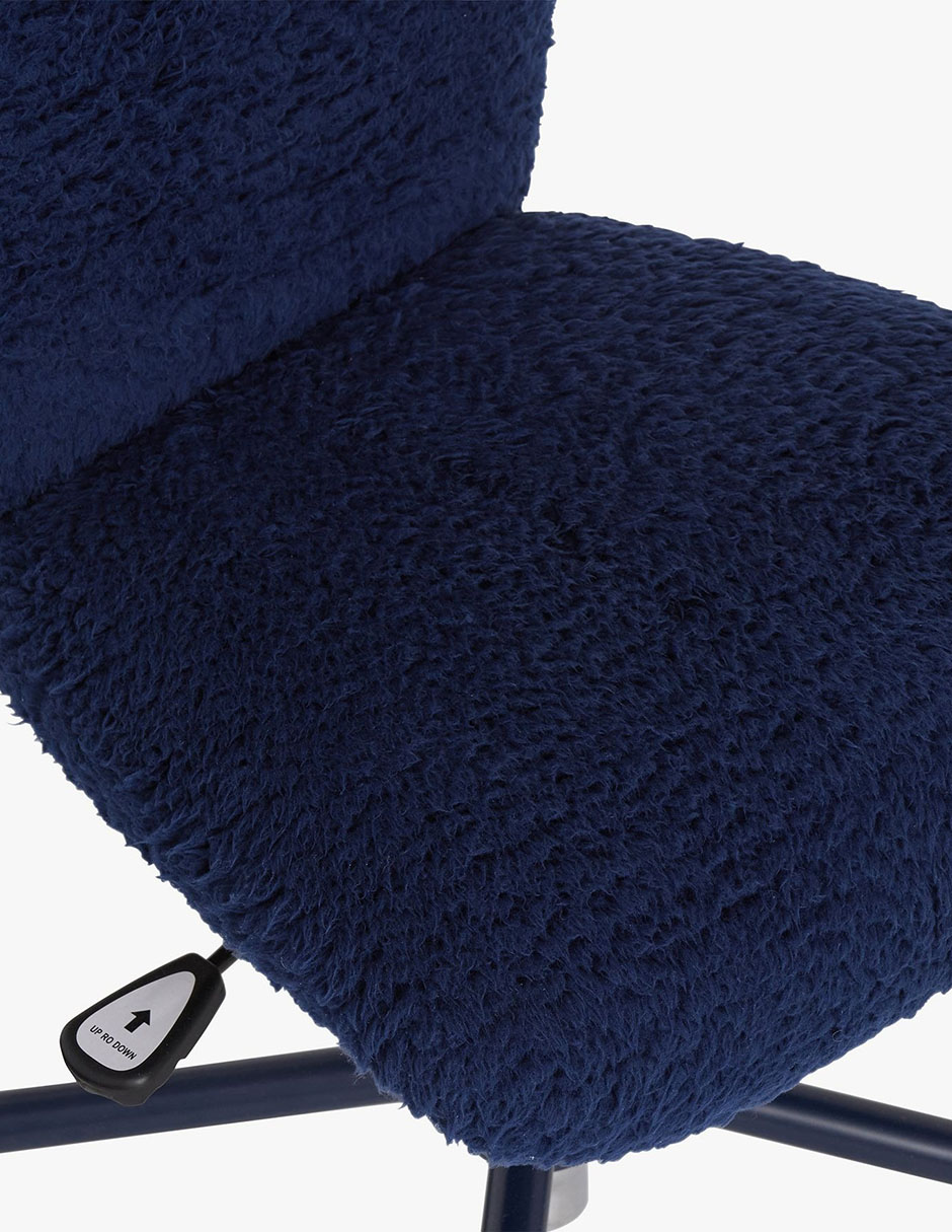 Silla de escritorio Task 3